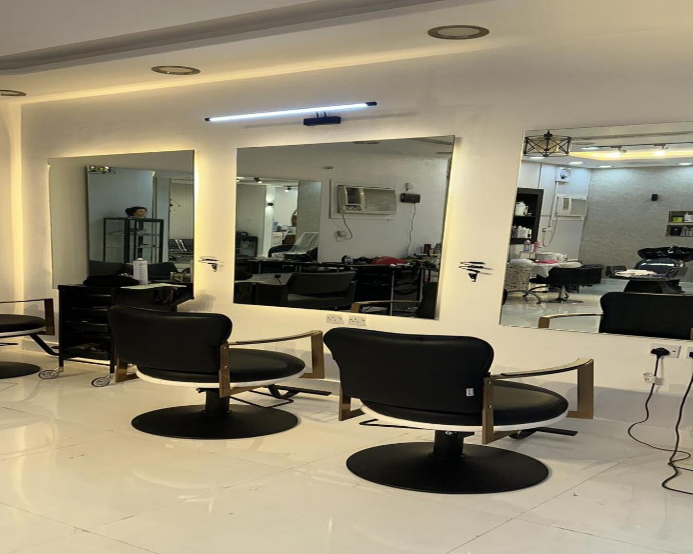 صالون حياه أحمد الزهراني للتزيين النسائي